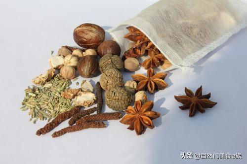 鹵味麻辣雞爪配方和制作過程 老菜譜中的小鹵味之2(3)